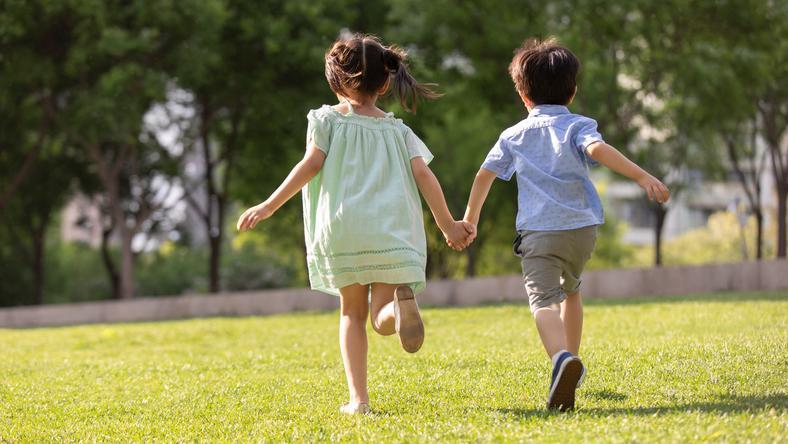 大增52万,中国出生人口突然逆转